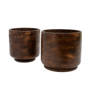 bungalow wooden pots